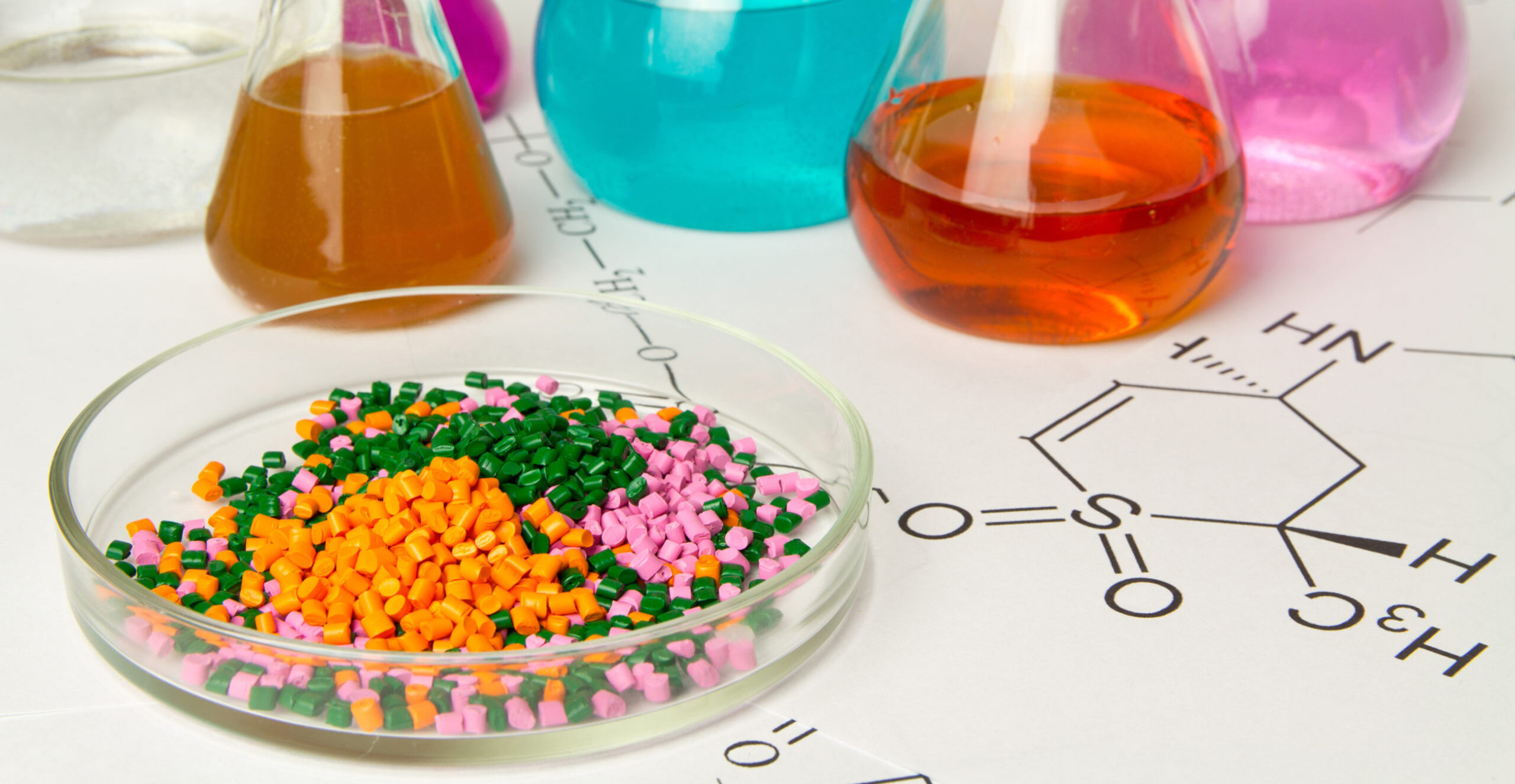 دپارتمان پلیمر، شیمیایی و حلال ها